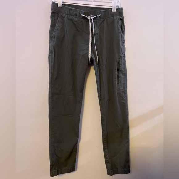 Vuori Pants - Vuori Pants Olive Green Ripstop Cargo Drawstring Stretch